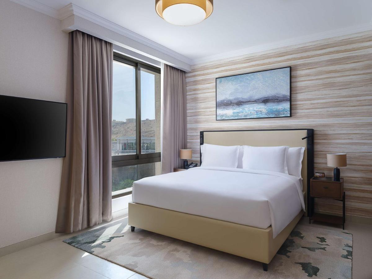 Doubletree By Hilton Muscat Qurum ภายนอก รูปภาพ