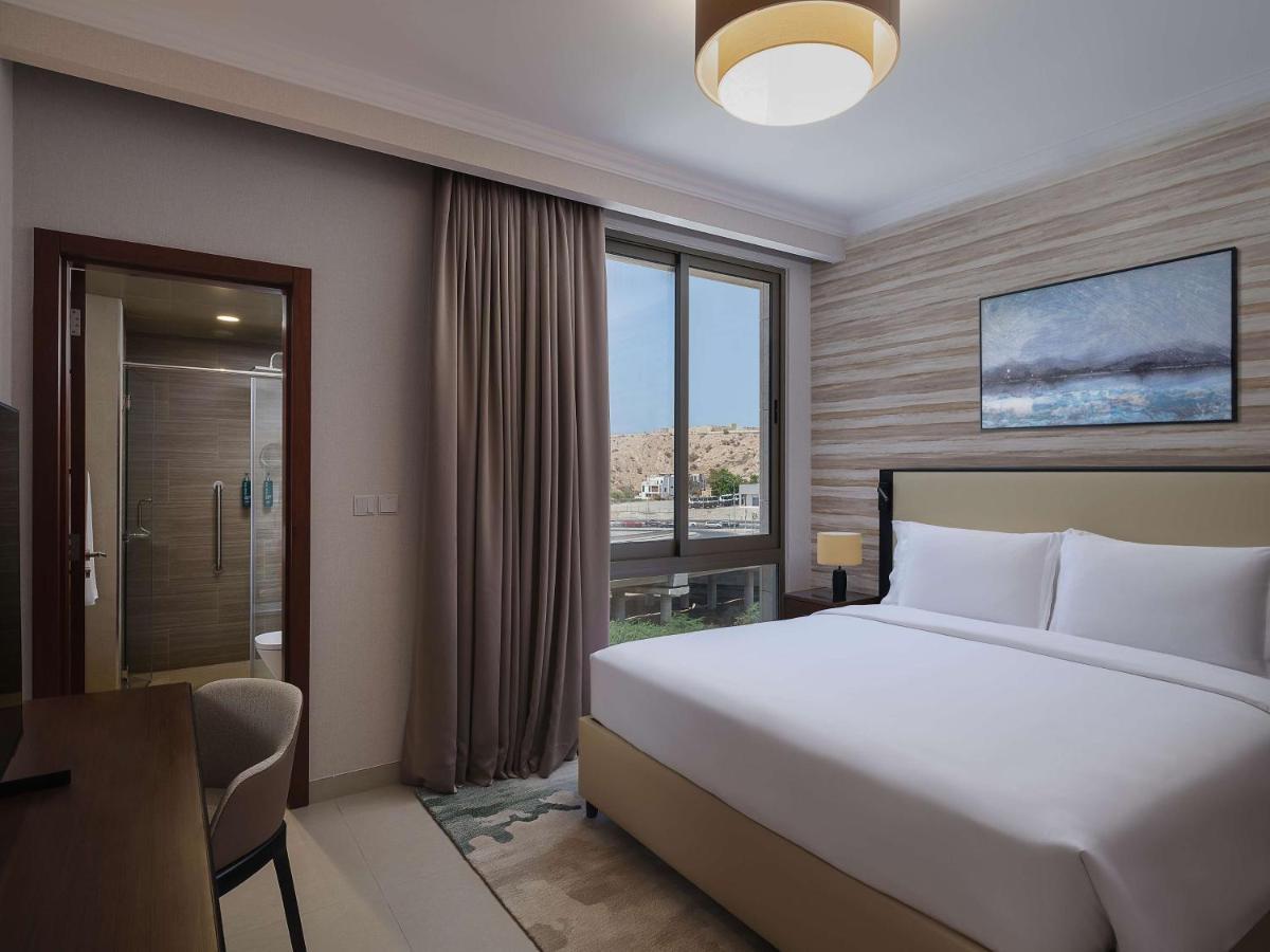 Doubletree By Hilton Muscat Qurum ภายนอก รูปภาพ