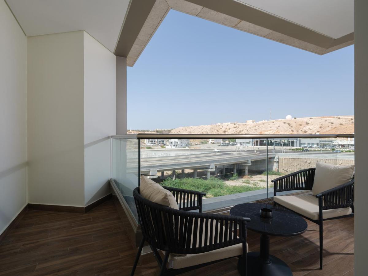 Doubletree By Hilton Muscat Qurum ภายนอก รูปภาพ