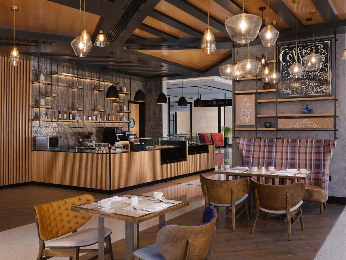 Doubletree By Hilton Muscat Qurum ภายนอก รูปภาพ